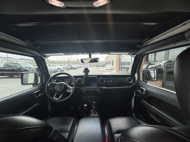 2023 Jeep Wrangler Sahara Altitude