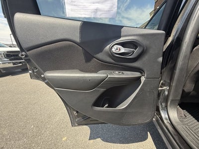 2016 Jeep Cherokee Altitude