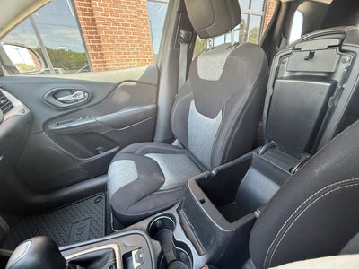 2016 Jeep Cherokee Altitude