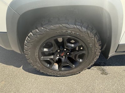 2019 Jeep Cherokee Trailhawk