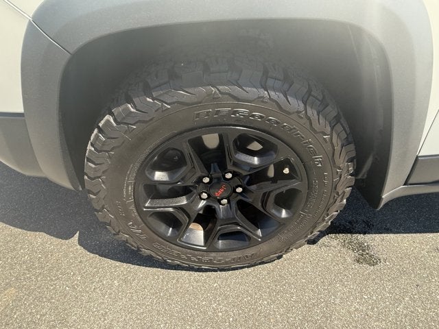 2019 Jeep Cherokee Trailhawk