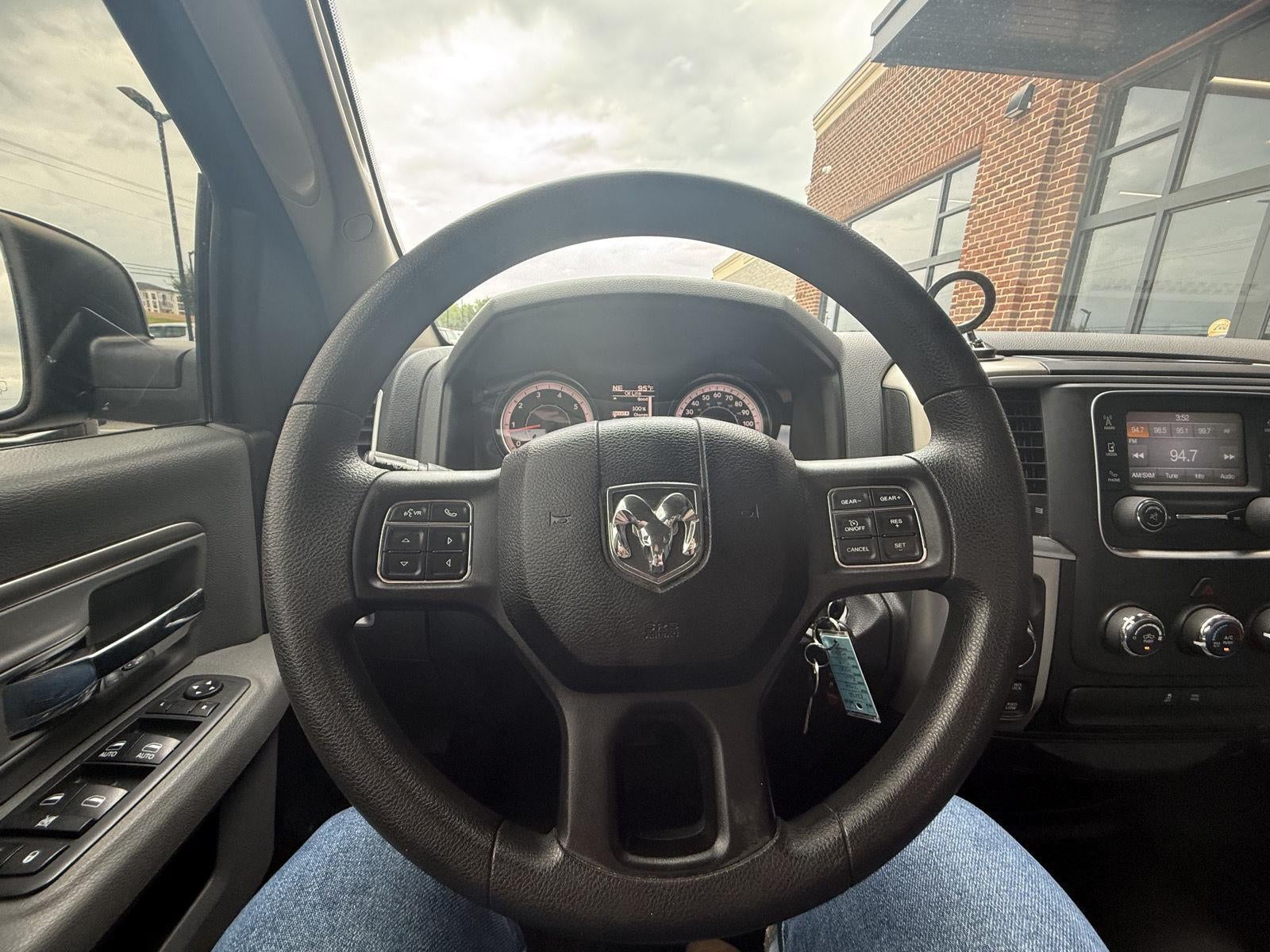 2018 RAM 1500 SLT