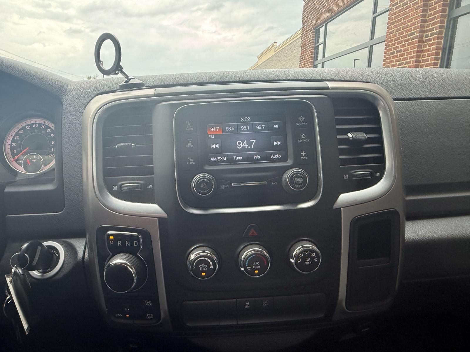 2018 RAM 1500 SLT