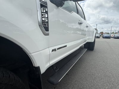 2022 Ford Super Duty F-350 DRW Limited