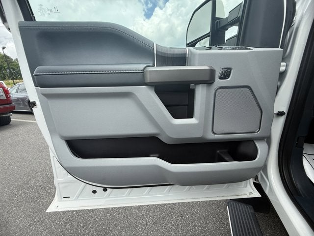 2022 Ford Super Duty F-350 DRW Limited