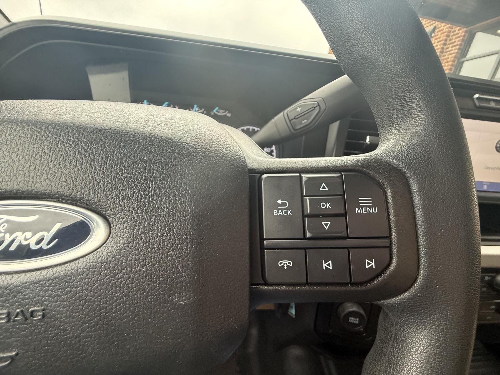 2025 Ford Super Duty F-450 Drw XLT