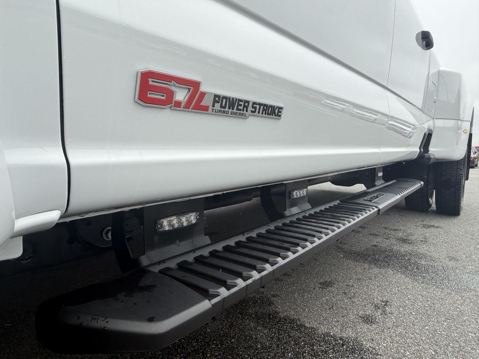 2025 Ford Super Duty F-450 Drw XLT