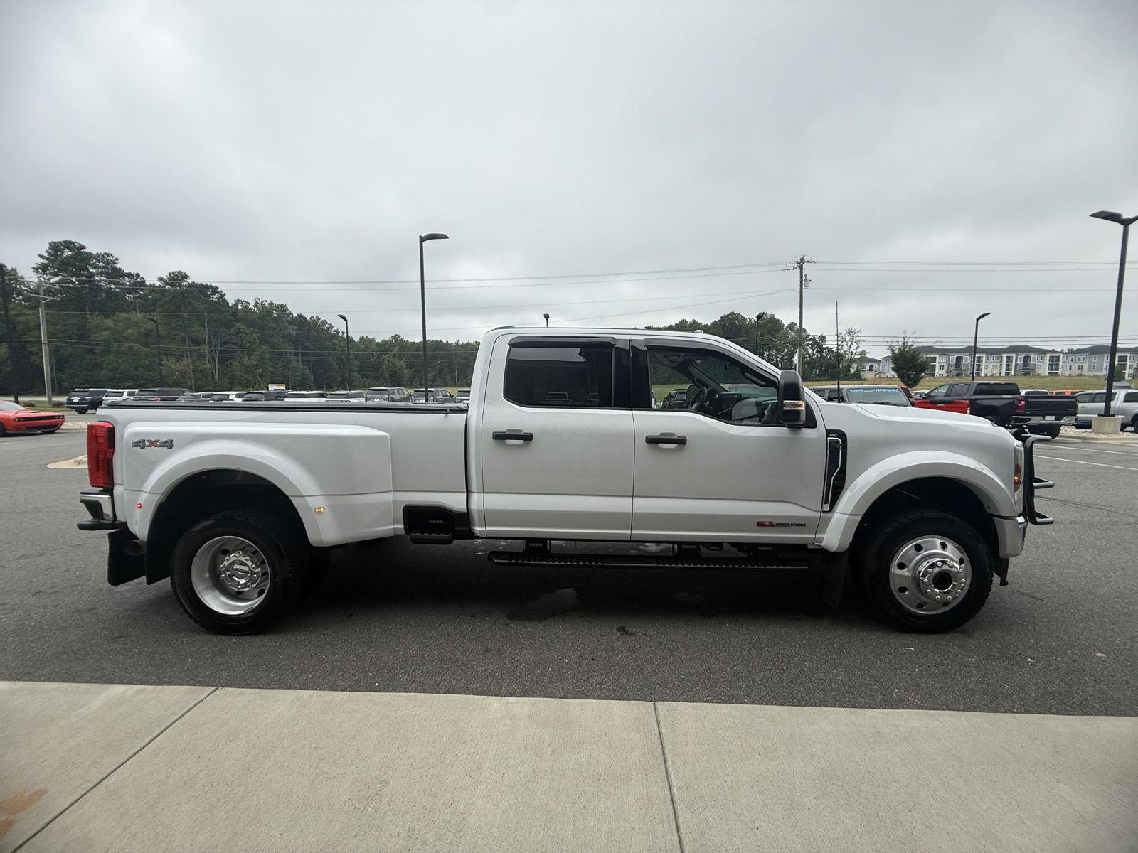 2025 Ford Super Duty F-450 Drw XLT
