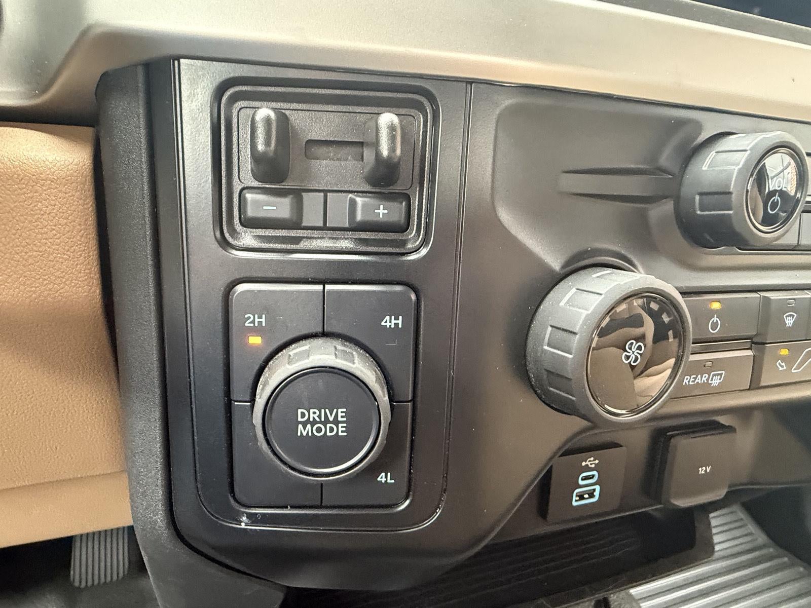 2025 Ford Super Duty F-450 Drw XLT