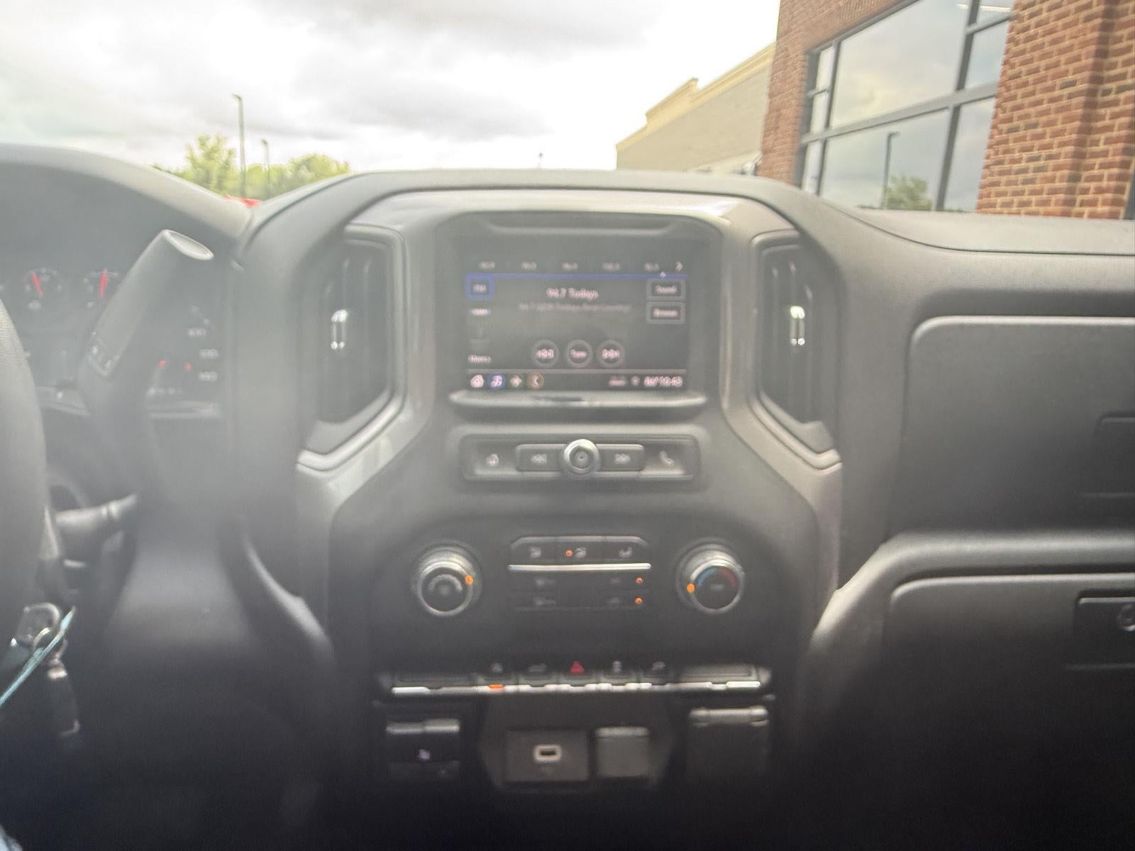 2020 Chevrolet Silverado 1500 Custom