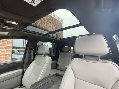 2023 GMC Yukon XL SLT