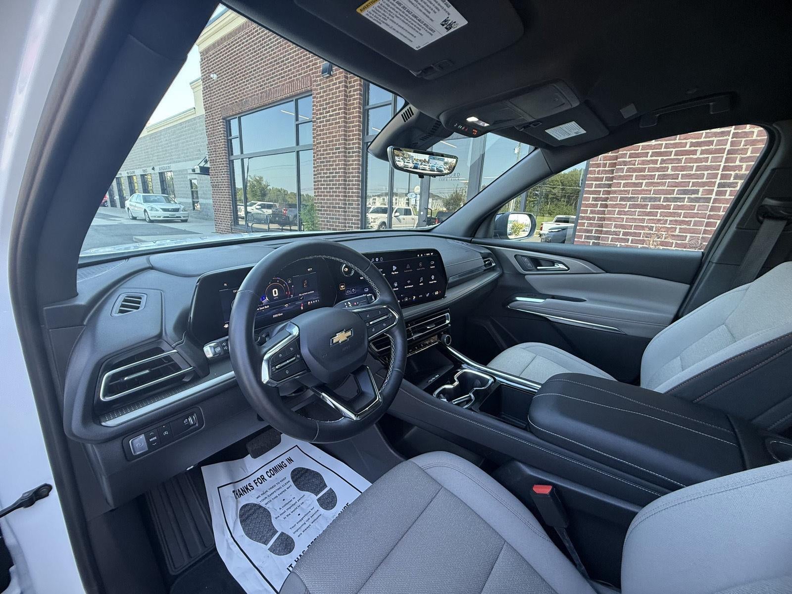 2026 Chevrolet Traverse FWD LT