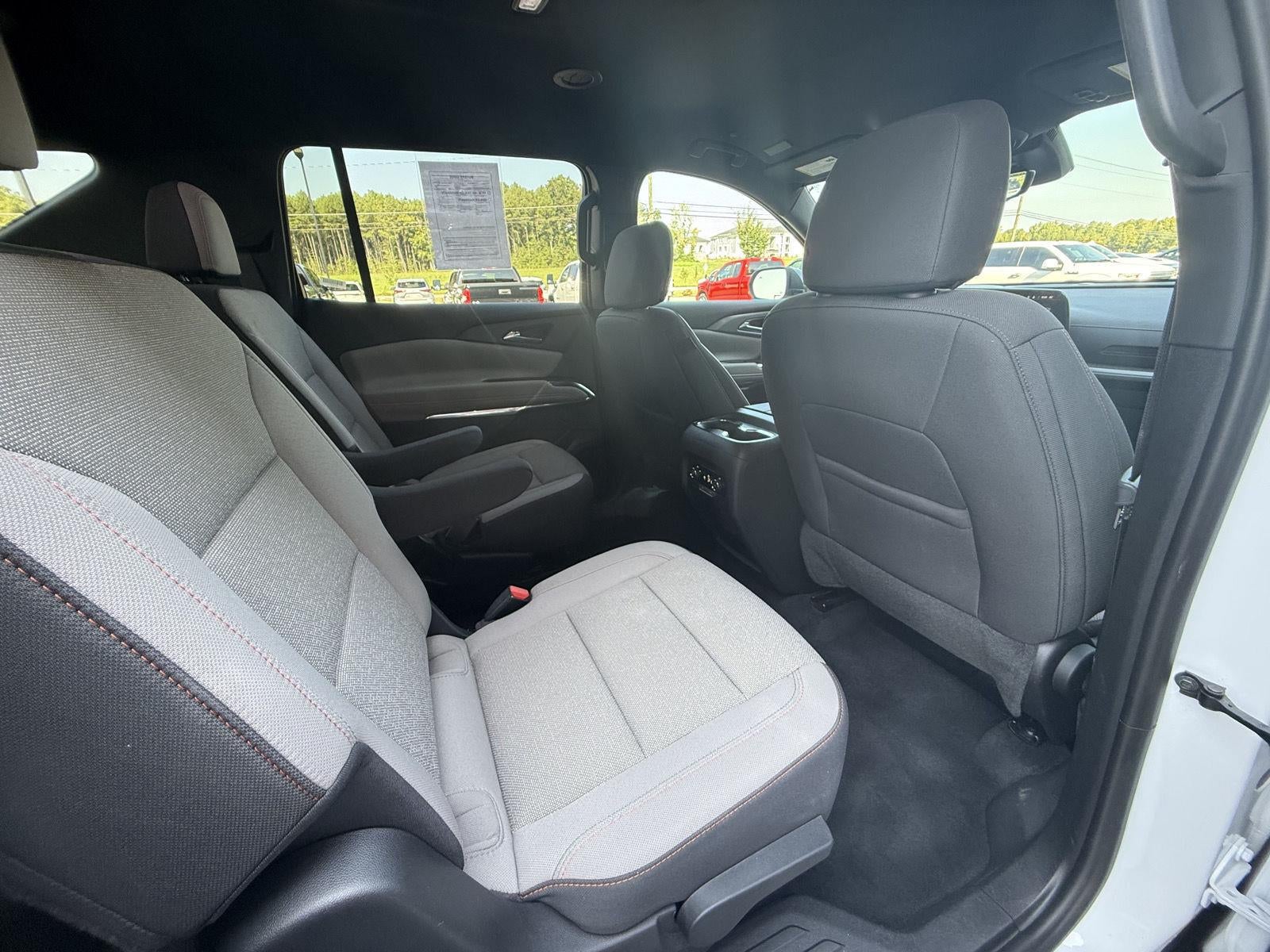 2026 Chevrolet Traverse FWD LT