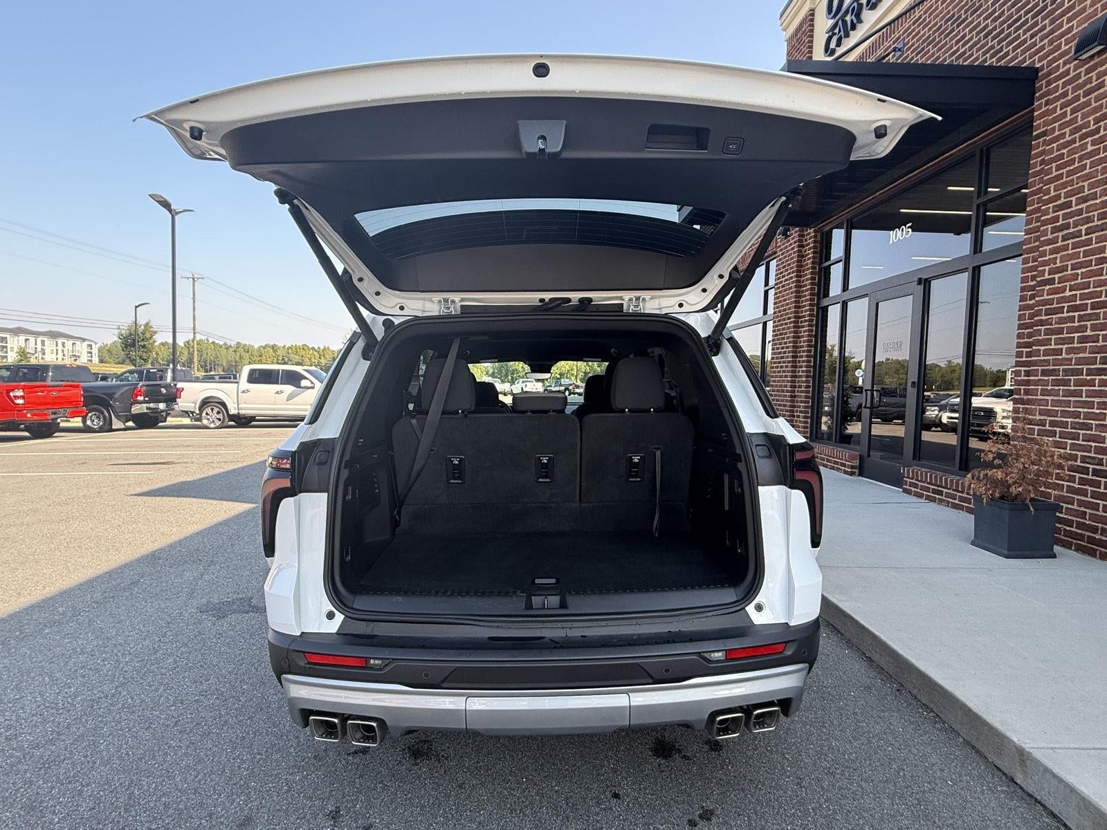 2026 Chevrolet Traverse FWD LT