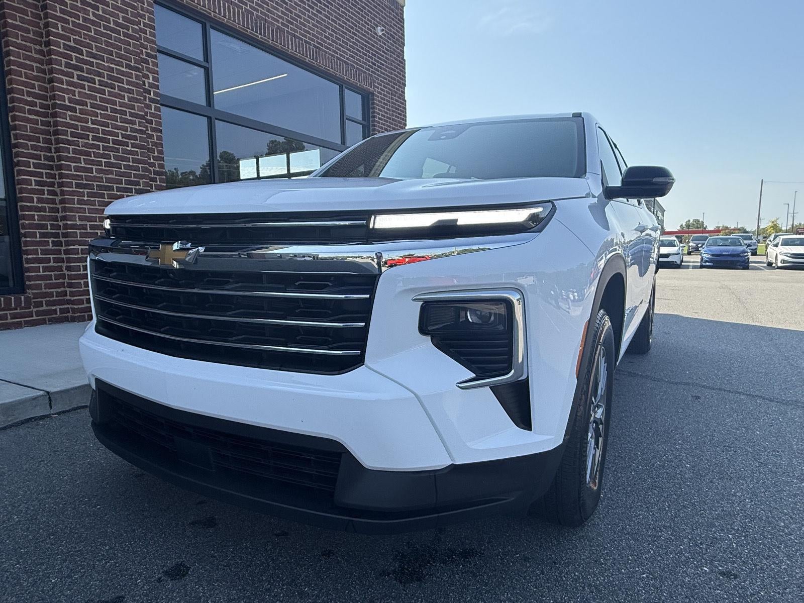 2026 Chevrolet Traverse FWD LT
