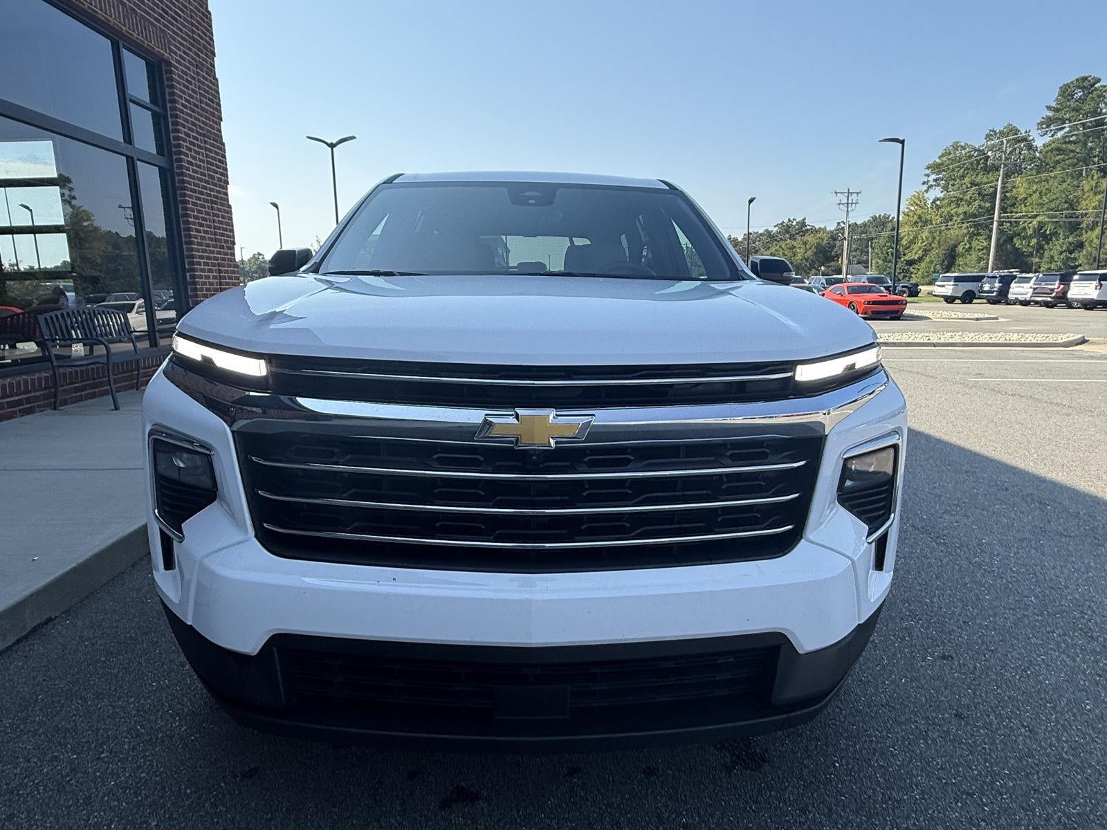 2026 Chevrolet Traverse FWD LT