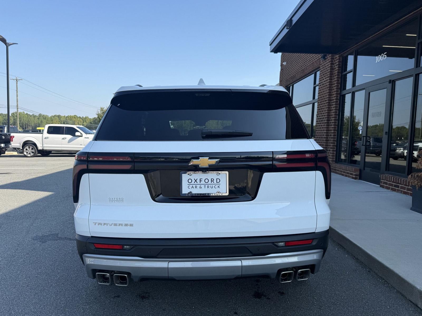 2026 Chevrolet Traverse FWD LT
