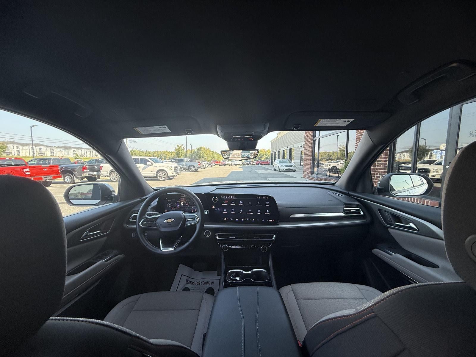 2026 Chevrolet Traverse FWD LT
