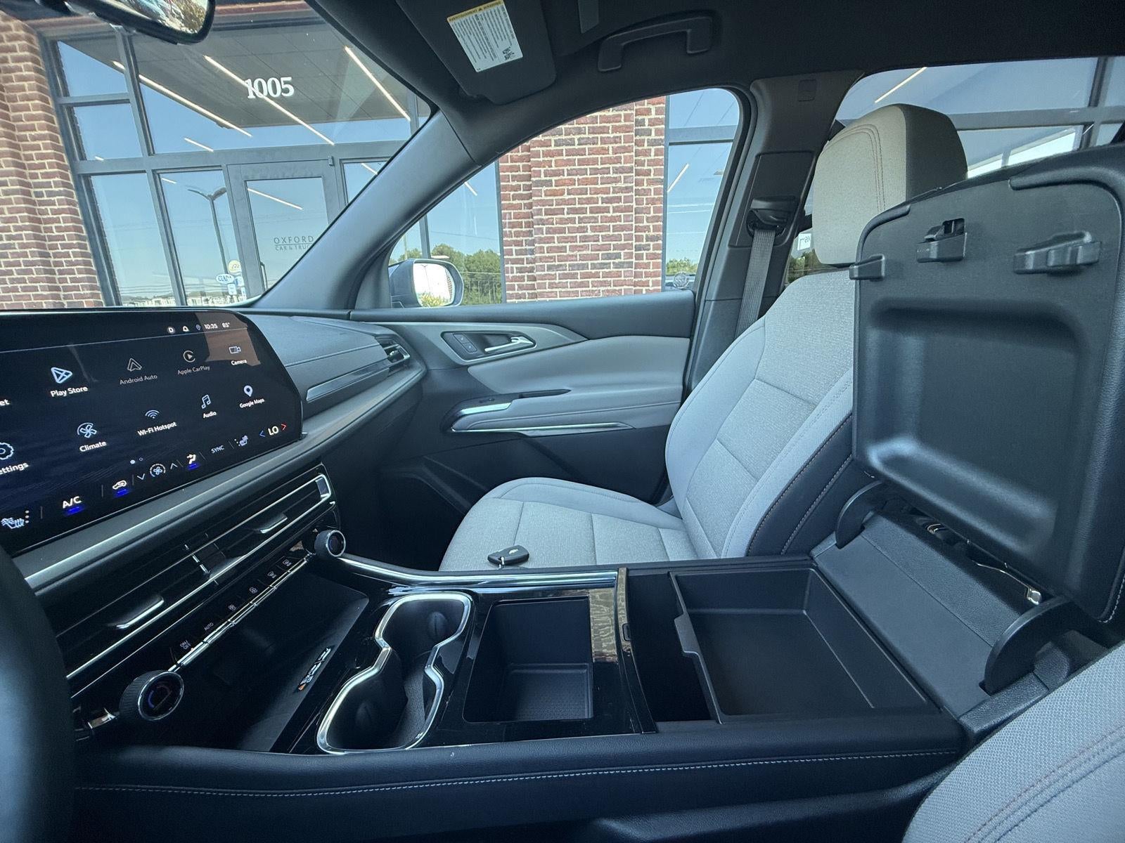 2026 Chevrolet Traverse FWD LT