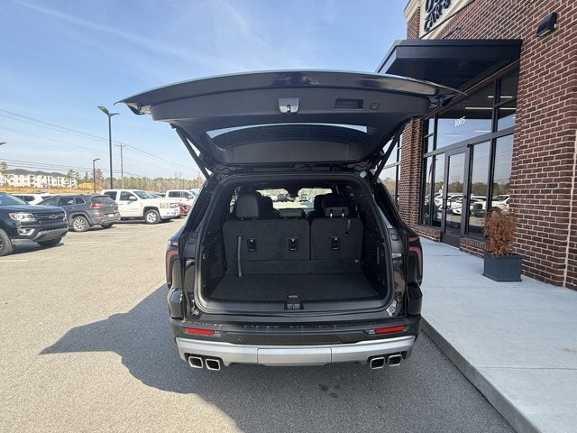2025 Chevrolet Traverse FWD LT