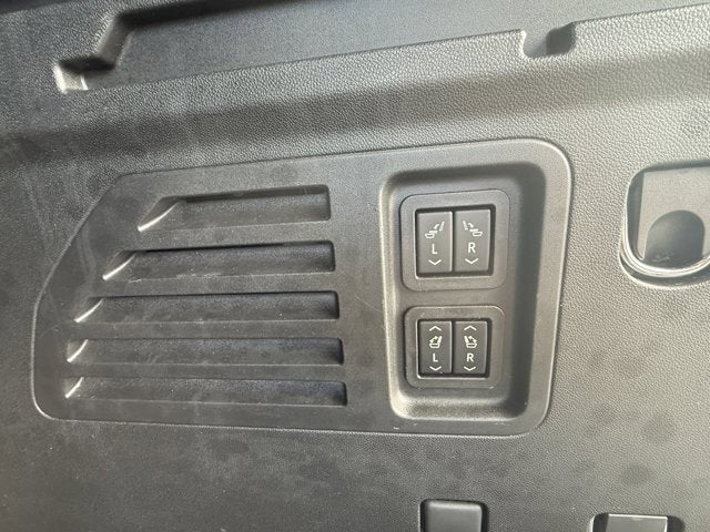 2025 Chevrolet Traverse FWD RS