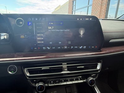 2025 Chevrolet Traverse FWD RS