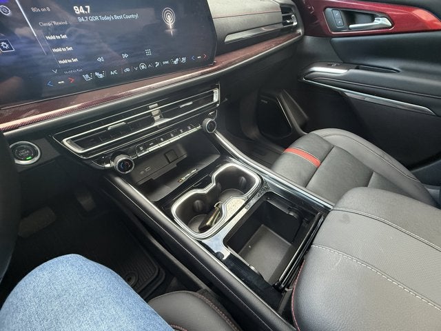 2025 Chevrolet Traverse FWD RS