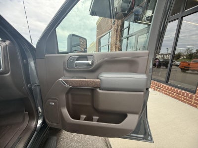 2023 GMC Sierra 2500HD Denali