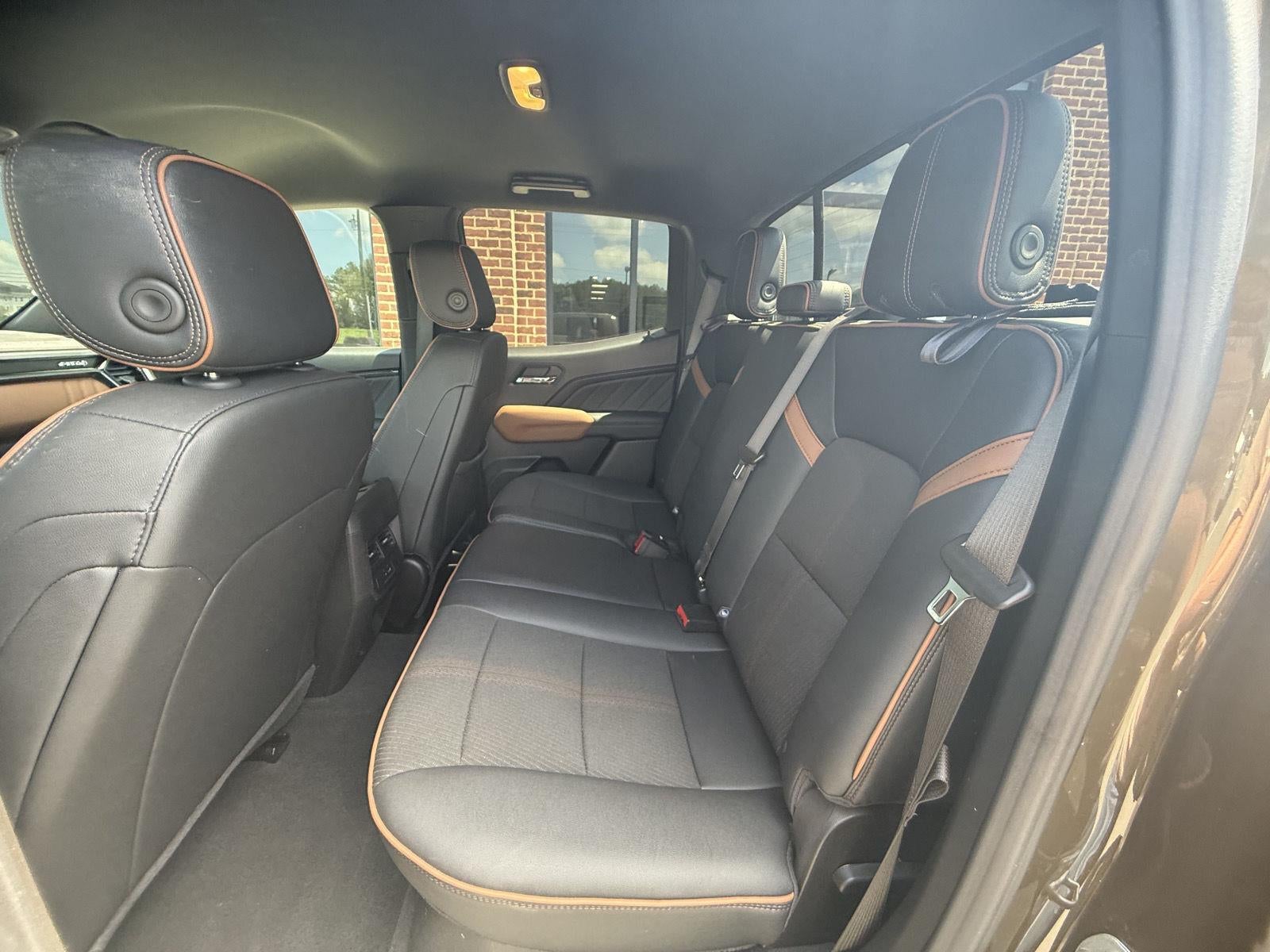 2025 GMC Canyon 4WD AT4