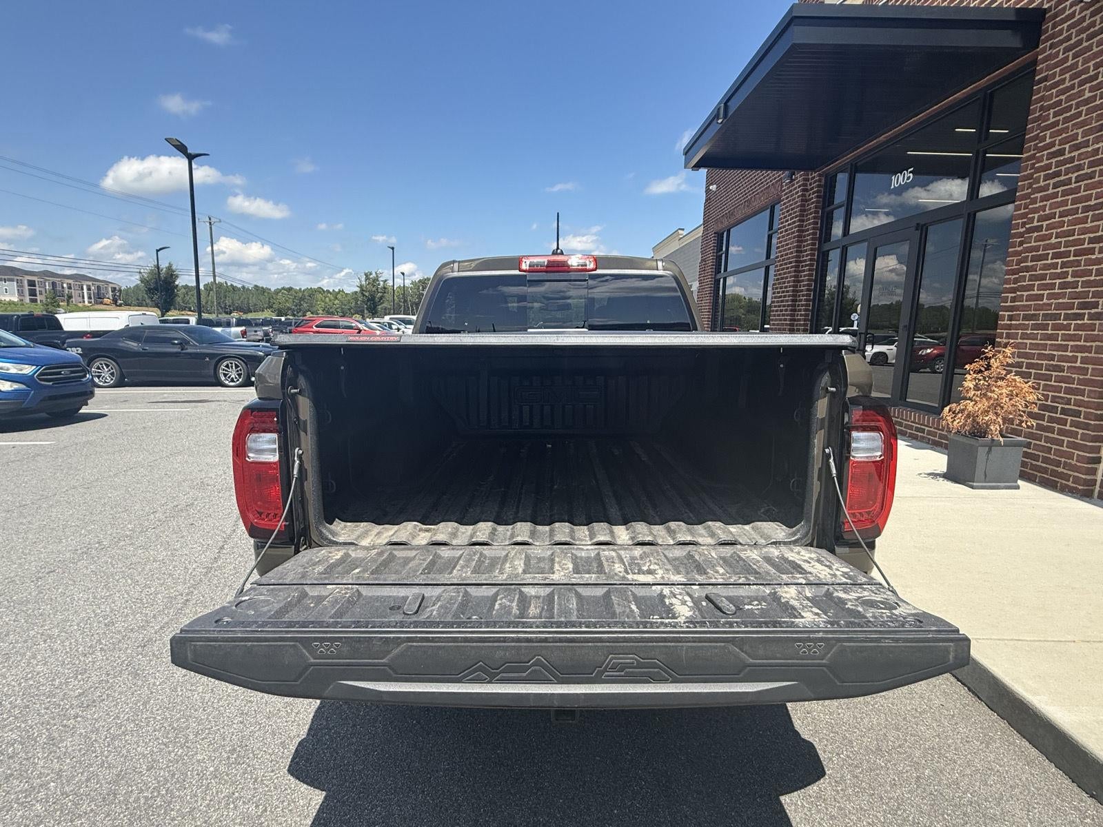 2025 GMC Canyon 4WD AT4