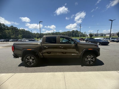 2025 GMC Canyon 4WD AT4