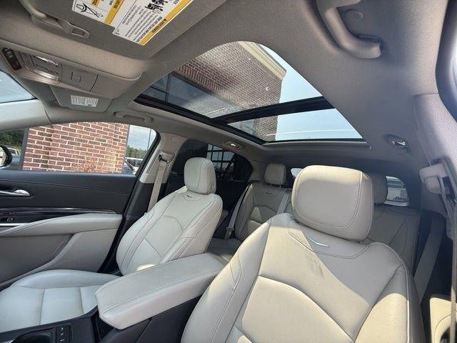 2022 Cadillac XT4 FWD Luxury