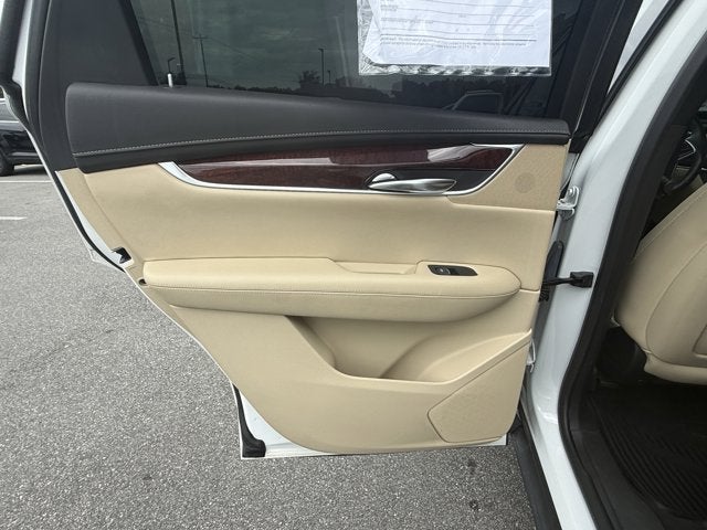2017 Cadillac XT5 Luxury FWD