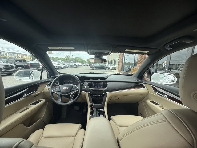 2017 Cadillac XT5 Luxury FWD