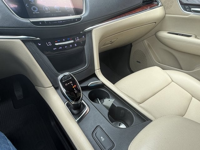 2017 Cadillac XT5 Luxury FWD