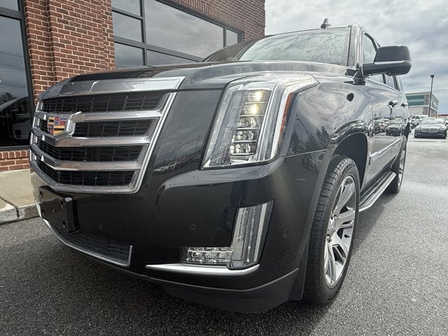 2018 Cadillac Escalade Luxury