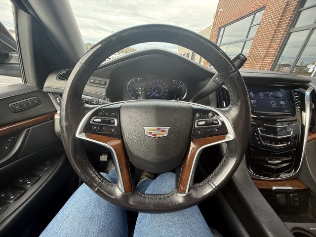 2018 Cadillac Escalade Luxury