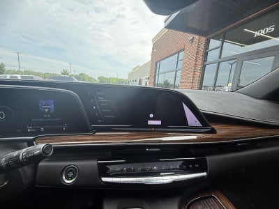 2022 Cadillac Escalade ESV Premium Luxury
