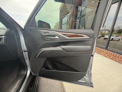 2022 Cadillac Escalade ESV Premium Luxury