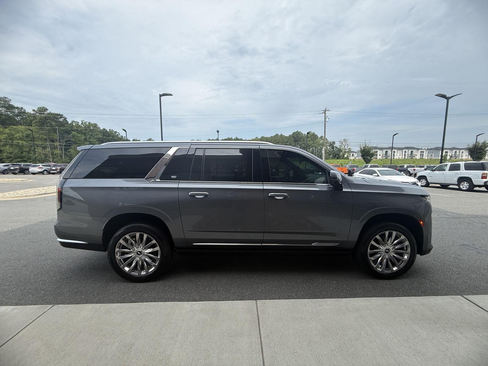 2022 Cadillac Escalade ESV Premium Luxury