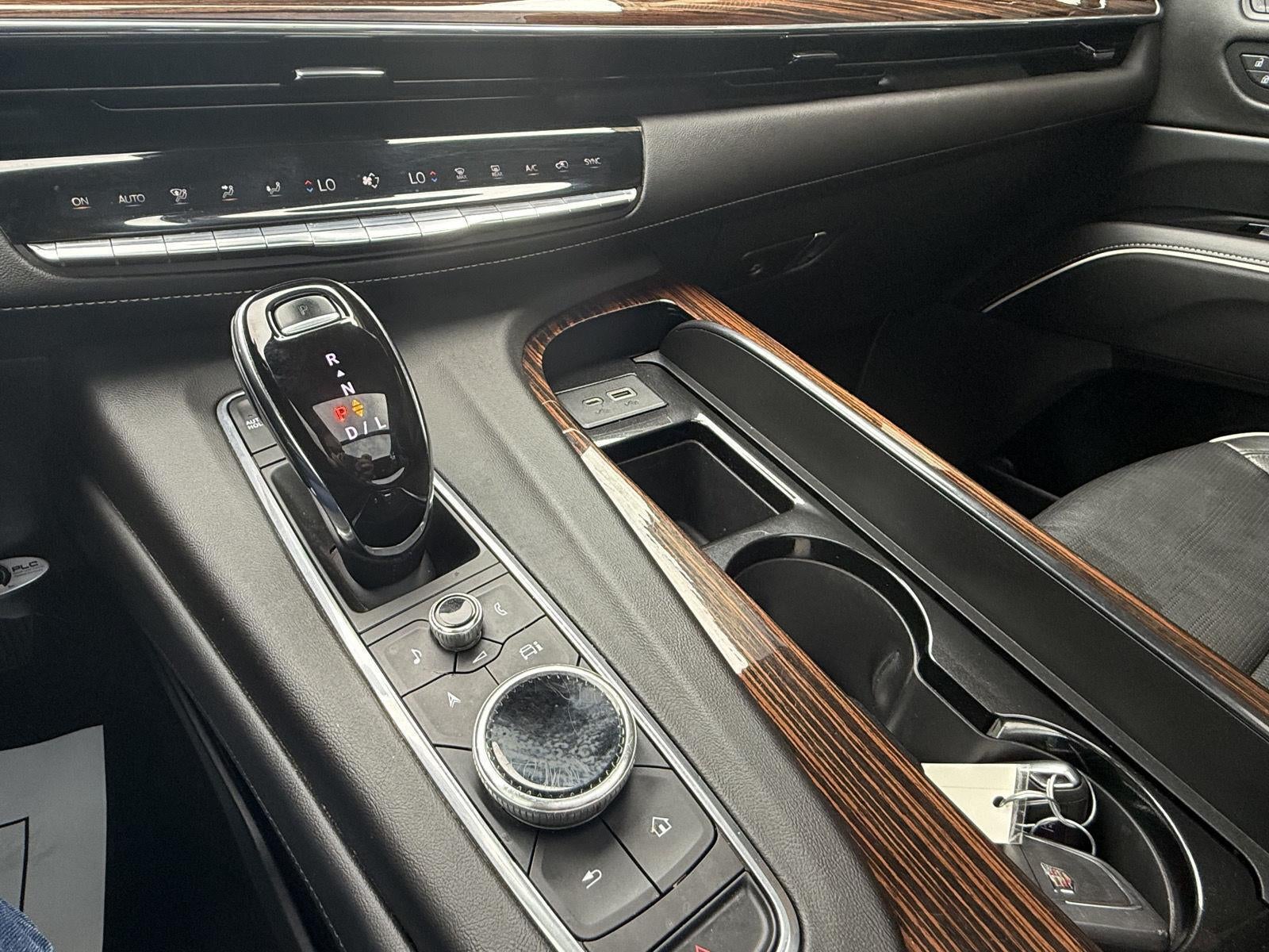 2022 Cadillac Escalade ESV Premium Luxury