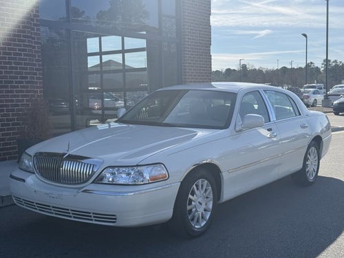 2006 Lincoln Town Car Signature