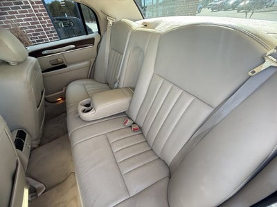 2006 Lincoln Town Car Signature