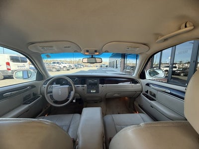 2006 Lincoln Town Car Signature