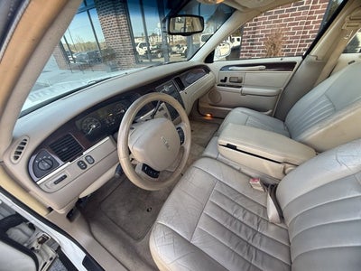 2006 Lincoln Town Car Signature