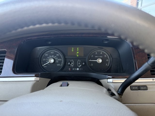 2006 Lincoln Town Car Signature