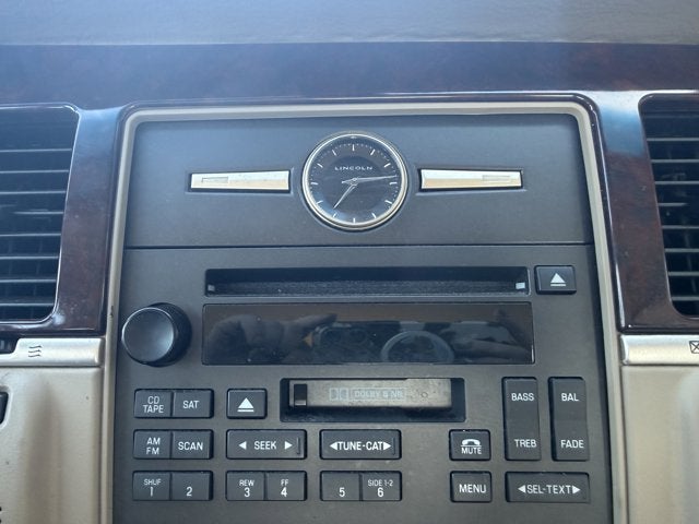 2006 Lincoln Town Car Signature