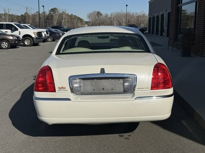 2006 Lincoln Town Car Signature
