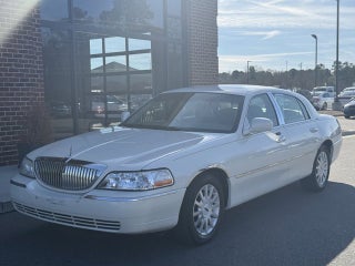 2006 Lincoln Town Car Signature