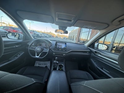 2022 Nissan Altima 2.5 SV